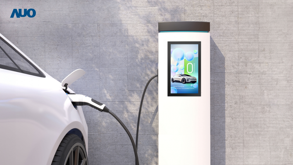 友達〝EVSE車用充電樁解決方案〞專為電動汽車充電樁設計，具有高亮度、克服戶外艱難環境的耐溫、耐紫外線等特性，並搭載散熱性及擴充性強的高效能工業電腦，可實現人機互動訴求，如資訊顯示、支付等應用