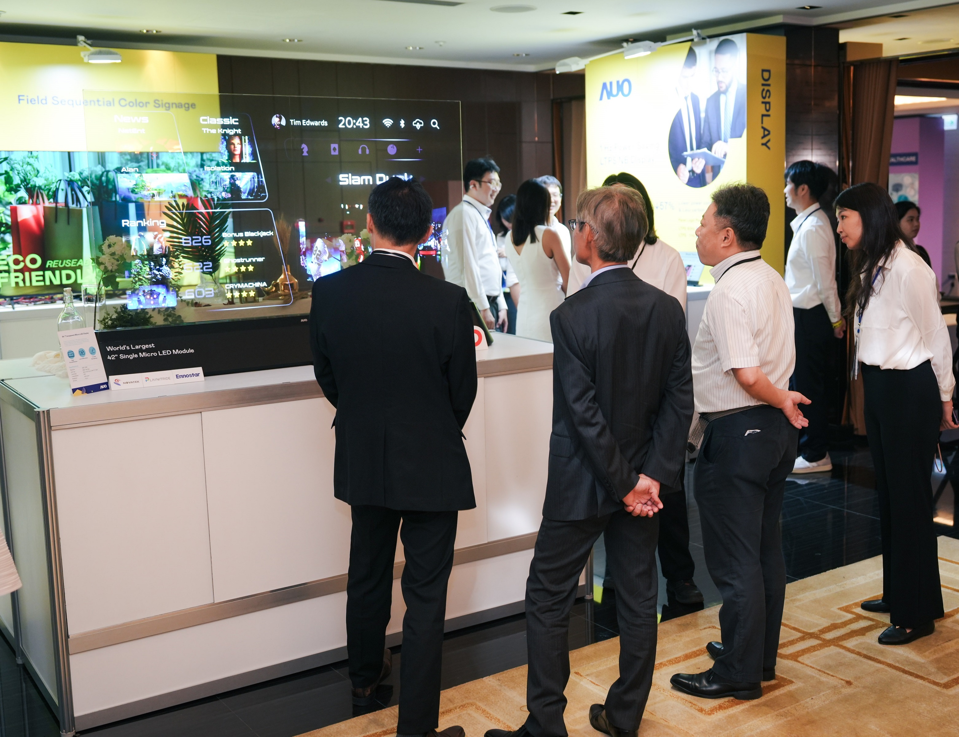 现场亦规划多项技术产品展示，涵盖材料、设计到系统整合，让与会伙伴见证世界杯官方网站入口技术深度与前瞻视野带来的共创可能性